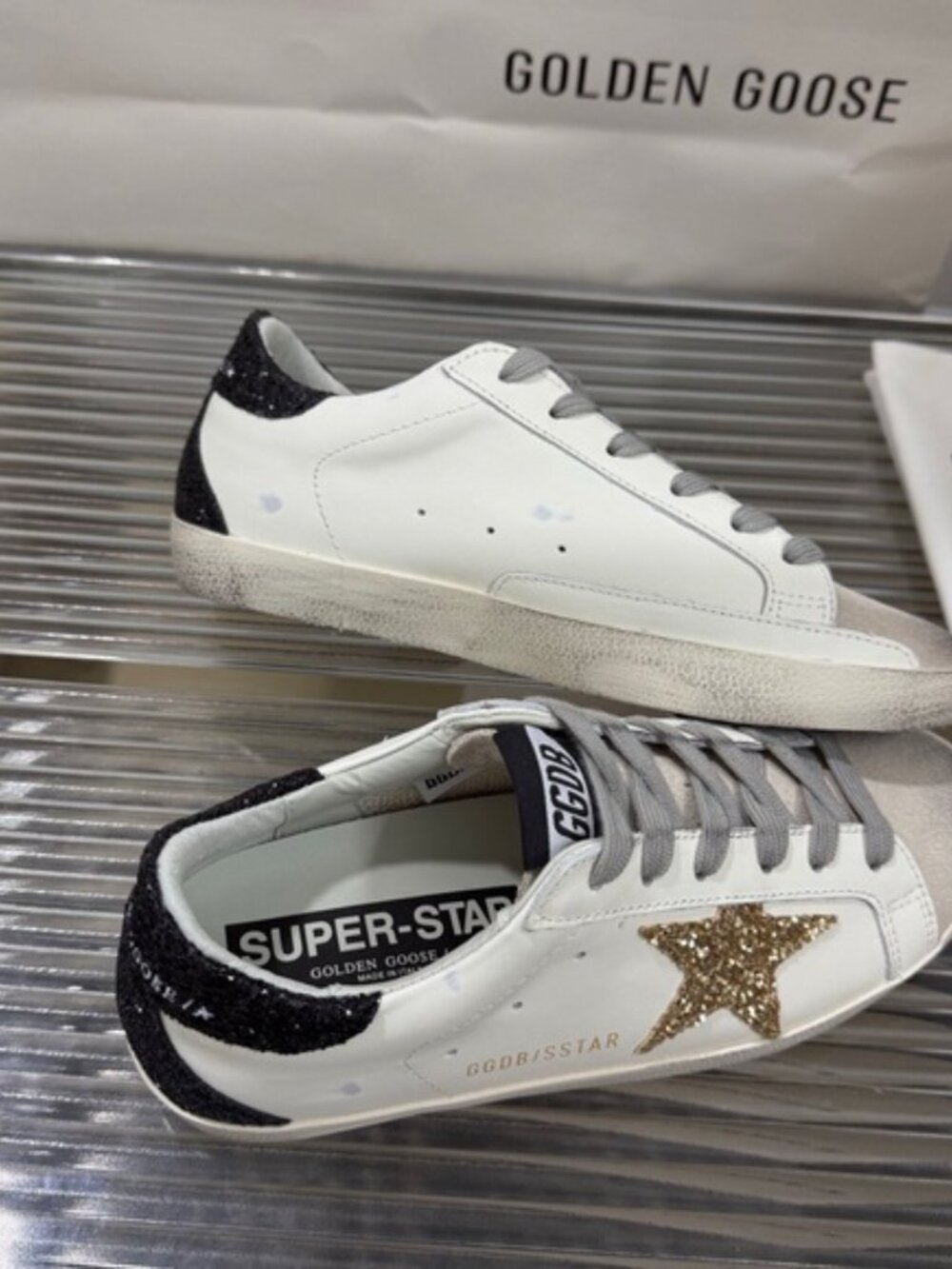 Golden Goose Women's White and Black Sneakers with Gold Star - Picture 5 of 8
